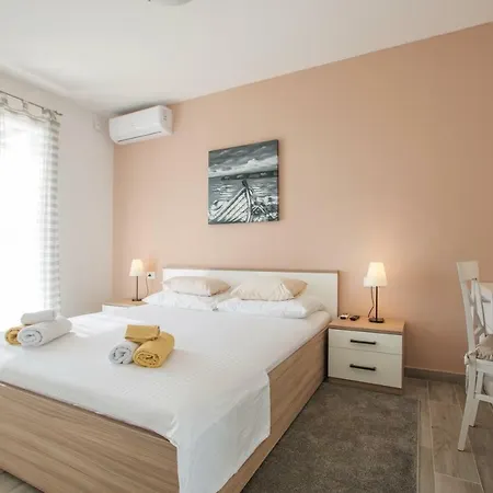 Giove Villa *
