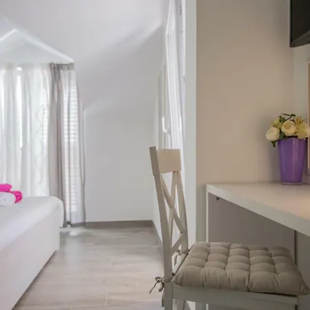 Giove Villa *