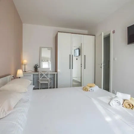 Giove Villa Grohote